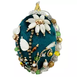 Яйцо вышитое драгоценными камнями "Пасха" бирюзовое