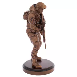 Статуэтка из дерева "Солдат №1"
