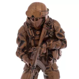 Статуэтка из дерева "Солдат №1"