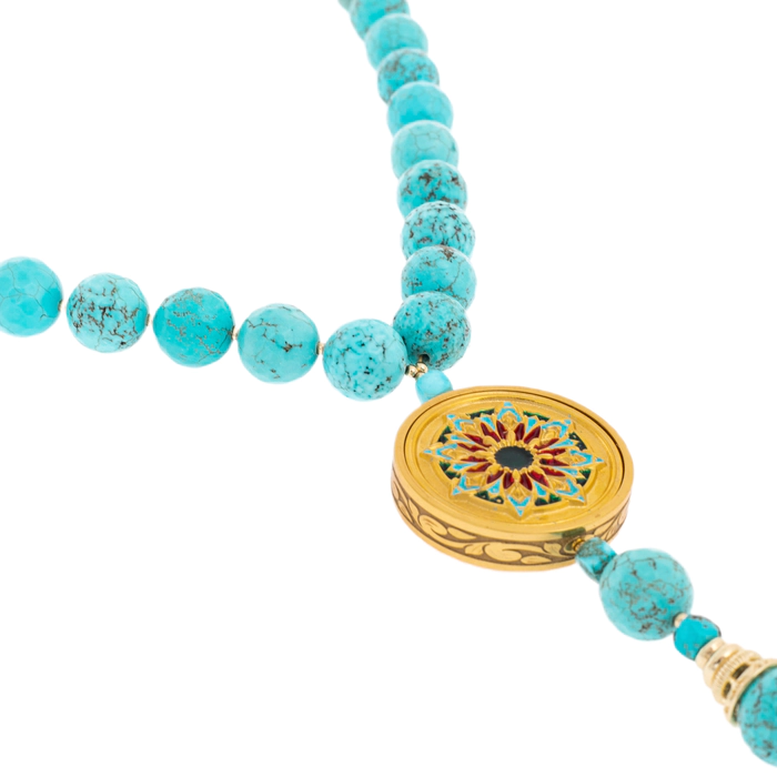 The Qur'an is a voluminous "Voice of the East" with rosaries, Chrysostom