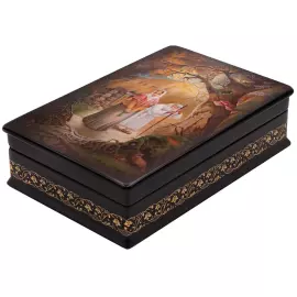 The box "For the love potion" by Kiselyov, Fedoskino