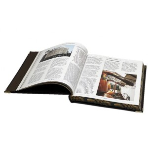 Книга в кожаном переплете "Мир виски и виски мира. Путеводитель"