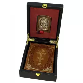 Gift set: leather-bound book "The Holy Gospel" with an icon