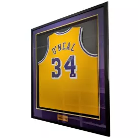 Майка с автографом баскетболиста Шакила О’Нила