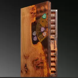 Покерный набор из дерева карагач и коричневой эпоксидной смолы