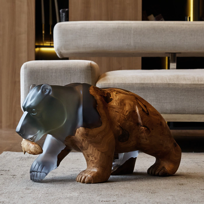 Sculpture made of American walnut and epoxy resin "Bear"