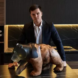 Sculpture made of American walnut and epoxy resin "Bear"