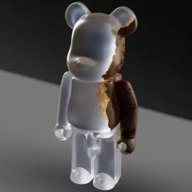 Арт-объект из карагача и эпоксидной смолы "Bearbrick"