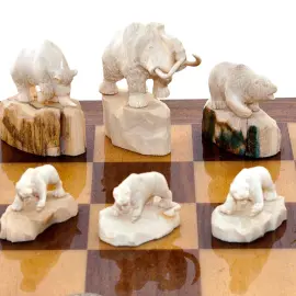 Шахматы из кости мамонта "Король мамонт и его эскорт мини"