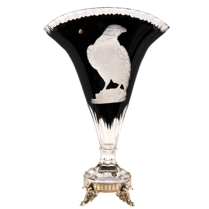 The Falcon fan vase is black and silver