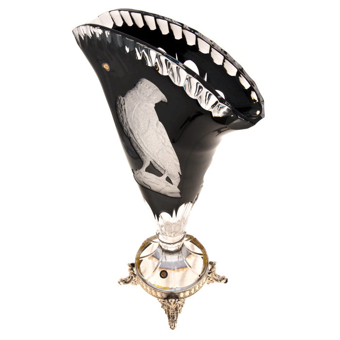 The Falcon fan vase is black and silver