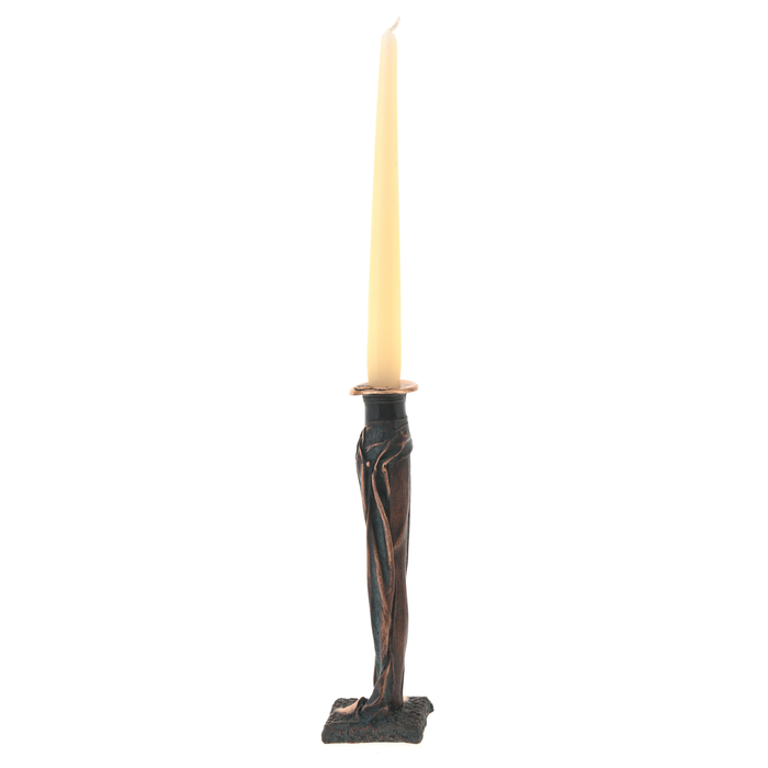 The "He" candlestick