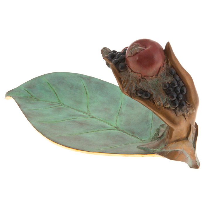 A fruit dish