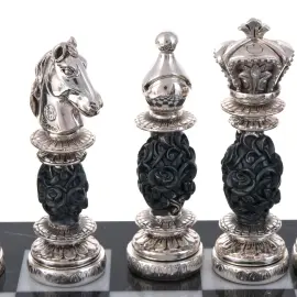 Шахматный набор из мрамора и стали с чернением "Барокко"