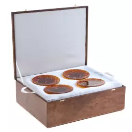 Чайный набор из янтаря "Пётр I" на 4 персоны