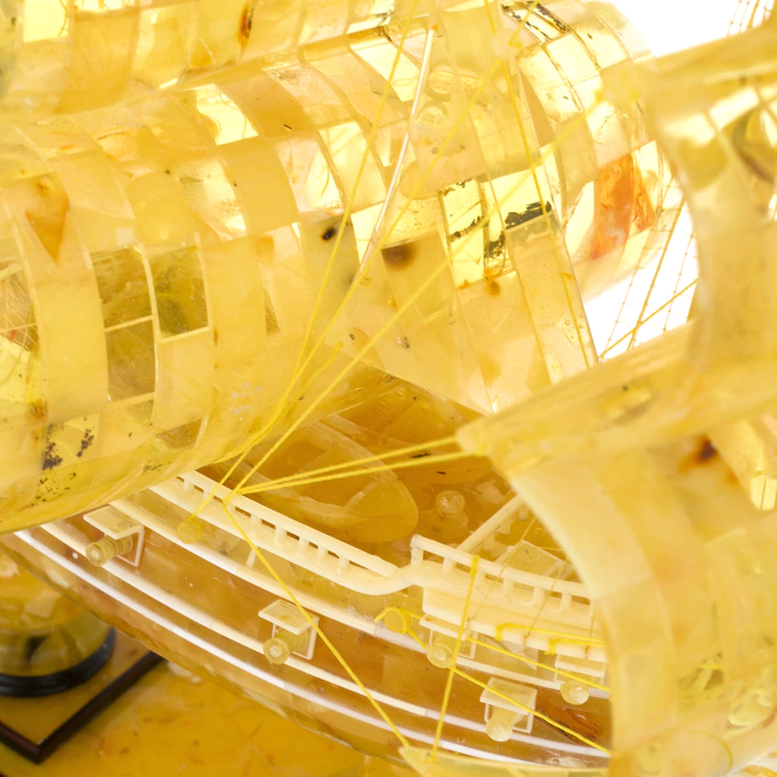 Souvenir of amber "Caravella"