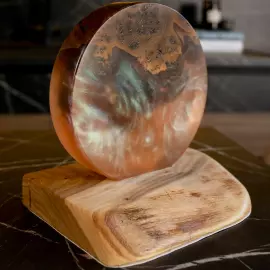 Умный ночник из дерева и эпоксидной смолы