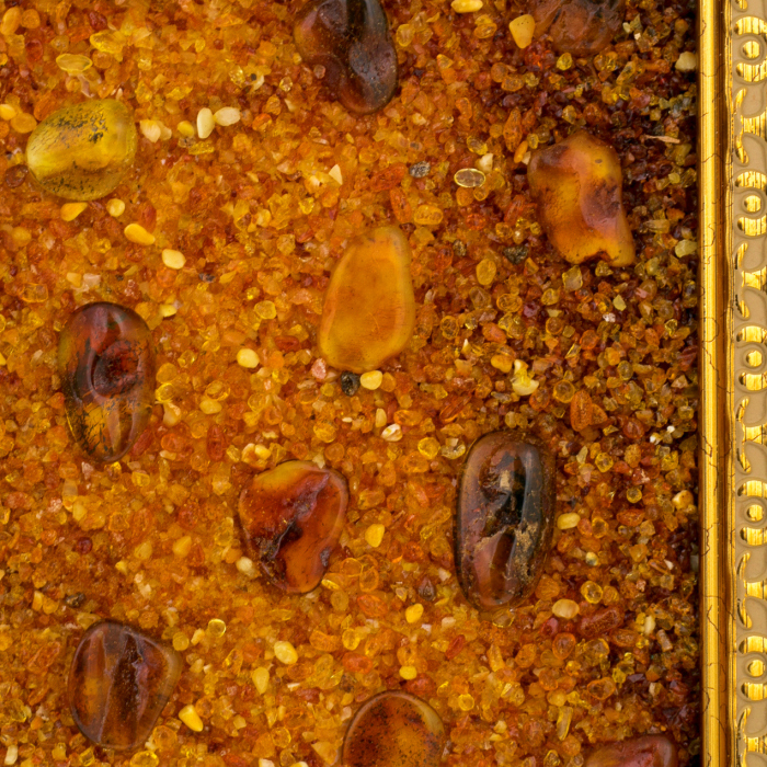 The amber painting "Gustav Klimt. A kiss"