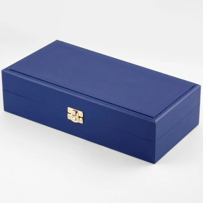 Corporate gift "Handshake. The Power of Partnership"