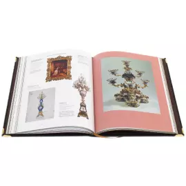 Книга в кожаном переплете "Русский императорский фарфор" на английском языке, в коробе