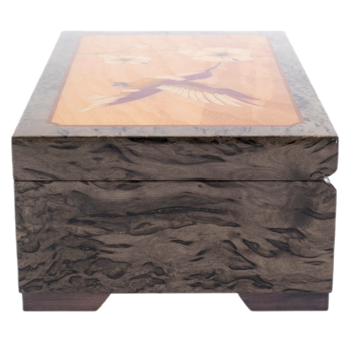 Jewelry box made of Karelian birch "Kolibri"