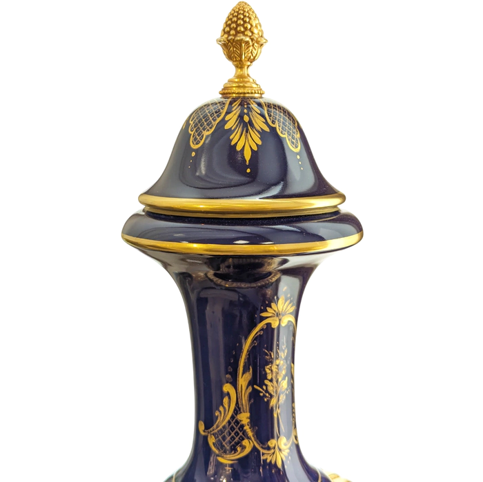 The vase "Flowers" is multicolored