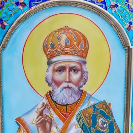 Икона из серебра "Николай Чудотворец" финифть