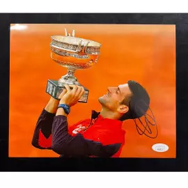 Фото с автографом теннисистов Новака Джоковича