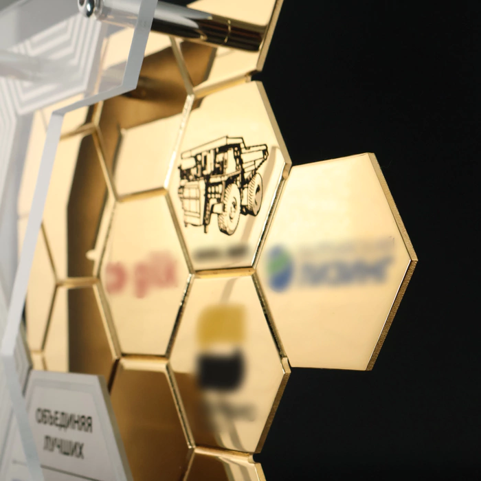 Business souvenir "Uniting the best"