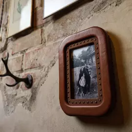 Фоторамка из натуральной кожи "Бунтарь"