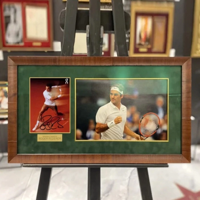 Autographed photo of tennis player Roger Federer