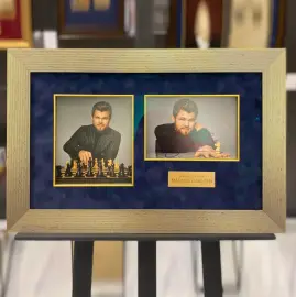 Фото с автографом шахматиста Магнуса Карлсена