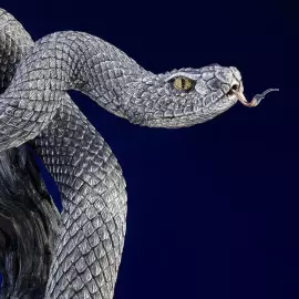 Статуэтка из серебра "Змея" на подставке из оникса