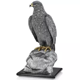 Скульптура из серебра "Орел на камне"
