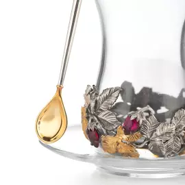 Armud with a spoon and saucer "Strawberry" with gilding, for 1 person