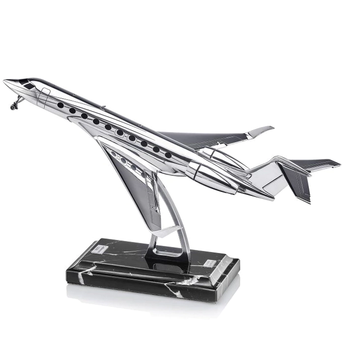 Silver sculpture "Gulfstream G700 airplane Model"