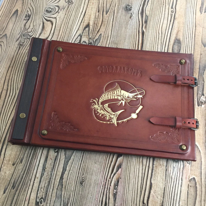Photo album made of genuine leather "Rybolov"