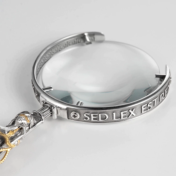 Silver magnifying glass "Themis"