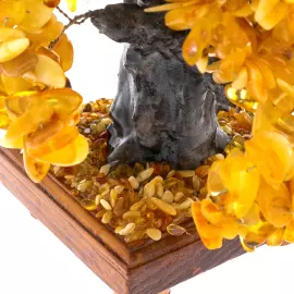 Сувенир из янтаря "Дуб"