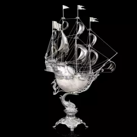 Эксклюзивный корабль из серебра "Легенда морей"