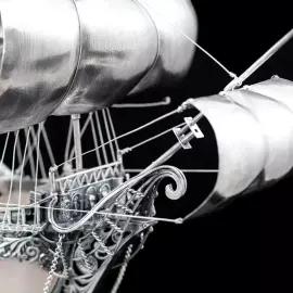 Эксклюзивный корабль из серебра "Легенда морей"