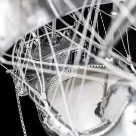 Эксклюзивный корабль из серебра "Легенда морей"