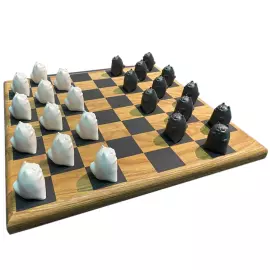 Скульптура авторская из дерева и пластика "Шахматы. Коты желаний"