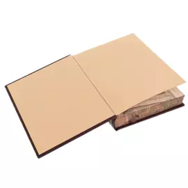 Leather-bound book "The Sovereign" by N. Machiavelli, with overlays