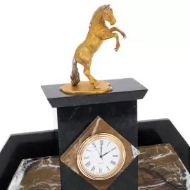 Письменный набор из яшмы "Лошадь" Златоуст