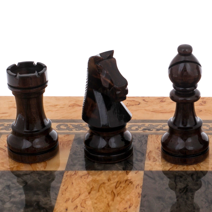 Karelian birch chess set "Classics"