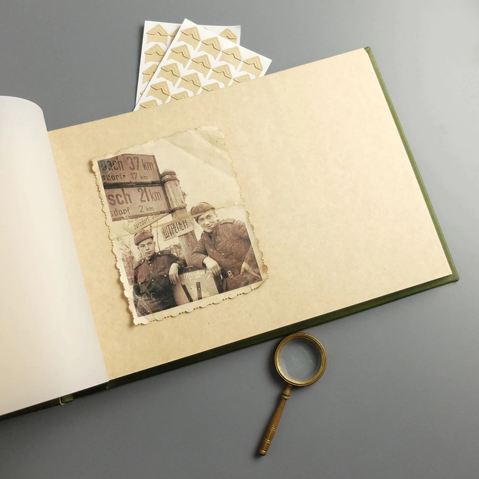Genuine leather photo album "Oak, growing through time" color green