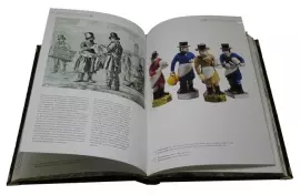 Подарочная книга "Фарфоровая пластика" Гарднер, в футляре