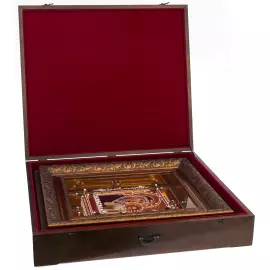 Икона с драгоценными камнями "Казанская Божья Матерь"