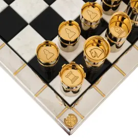 Шахматы из мрамора и долерита "Монарх" Златоуст